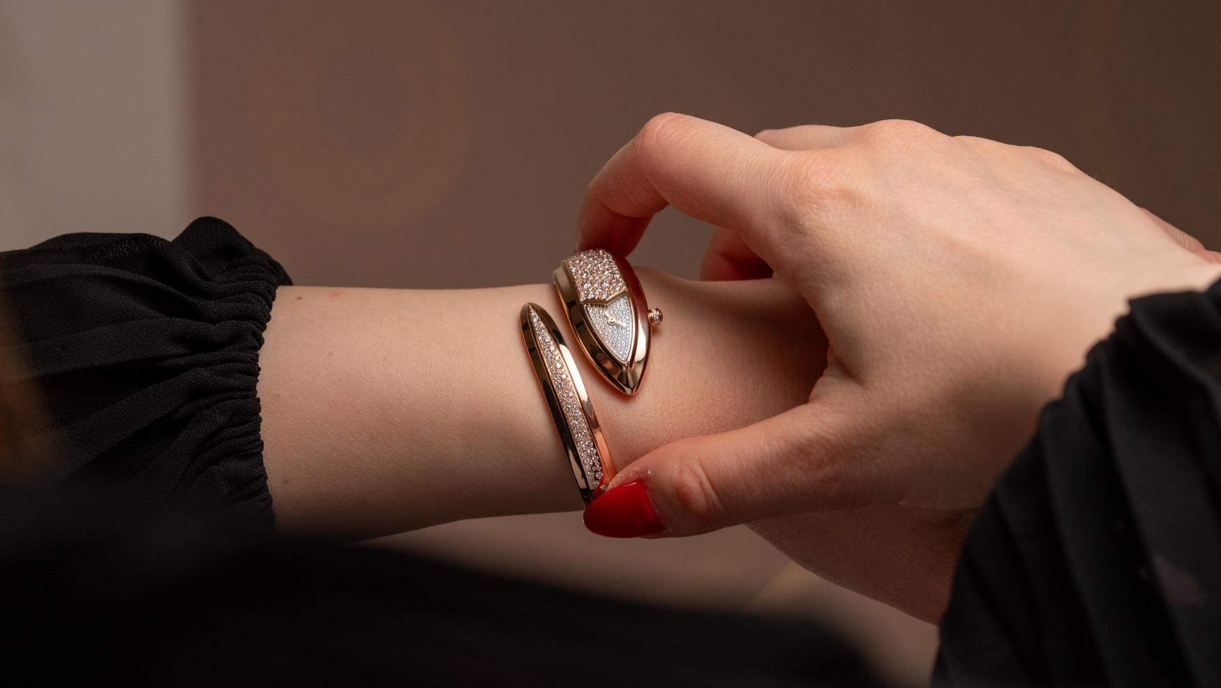 Bulgari Serpenti Aeterna | HANDS ON Bulgari Serpenti Aeterna | HANDS ON