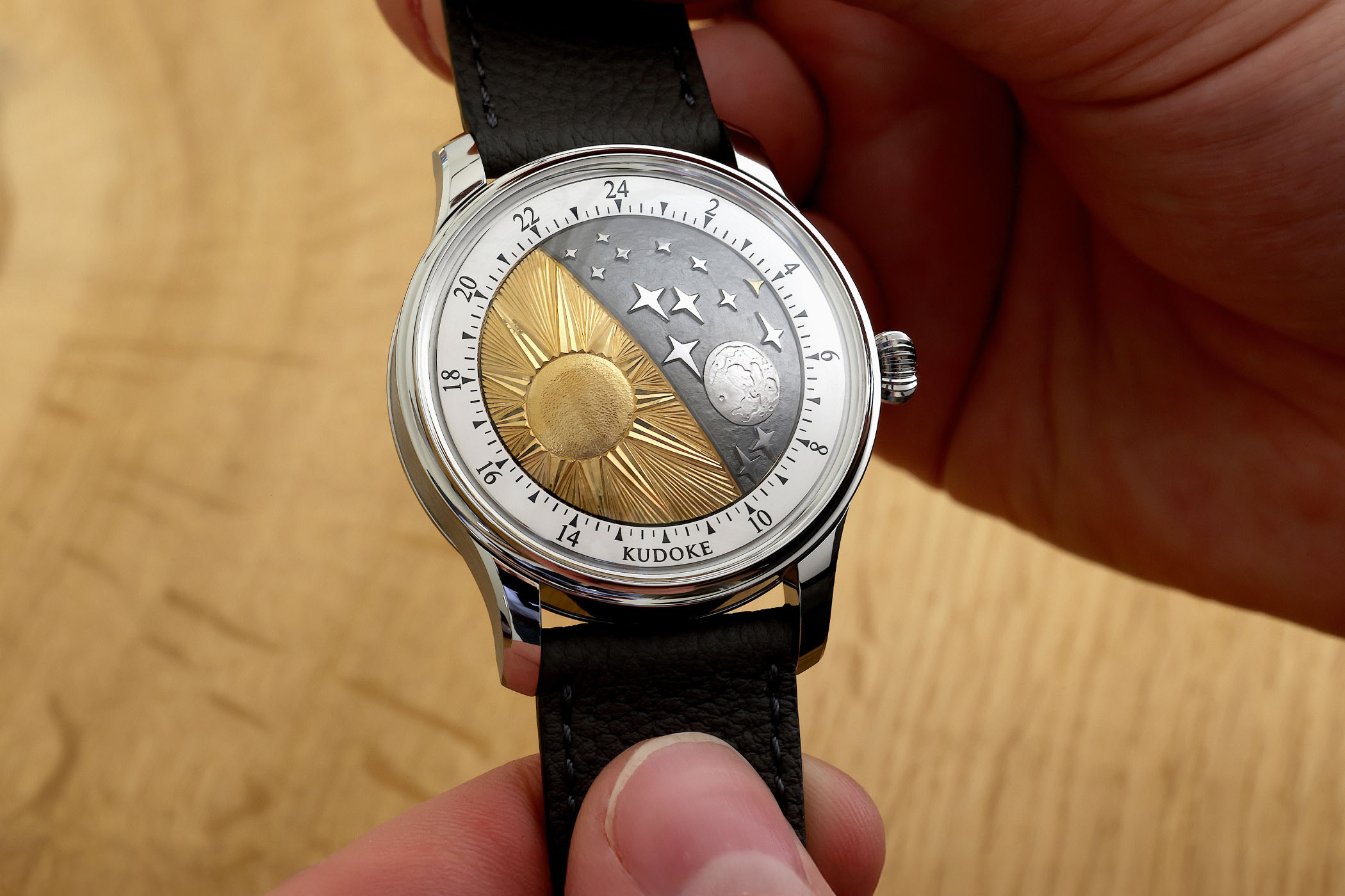 The New Kudoke 5, With 24h Rotating Celestial Disc The New Kudoke 5, With 24h Rotating Celestial Disc