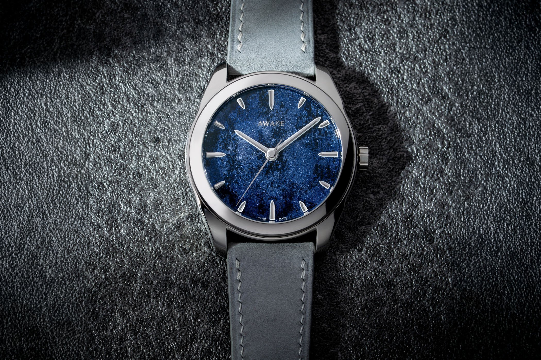 The new Awake Son Mai Frosted Leaf Collection The new Awake Son Mai Frosted Leaf Collection