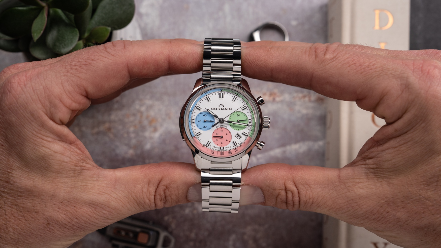 Norqain Freedom 60 Chrono 40mm Enjoy Life Norqain Freedom 60 Chrono 40mm Enjoy Life