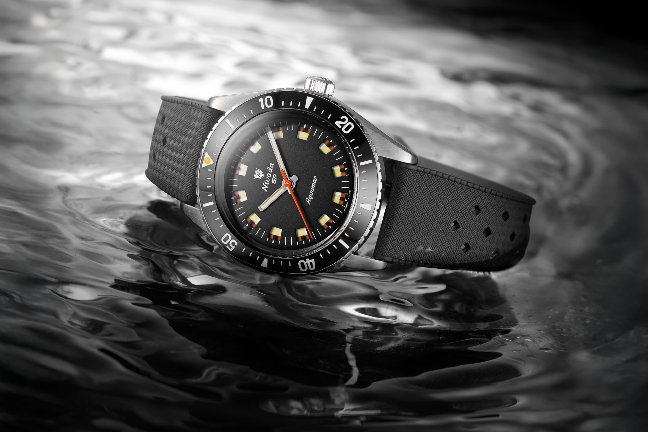 The Nivada Grenchen Antarctic Diver Aquamar The Nivada Grenchen Antarctic Diver Aquamar